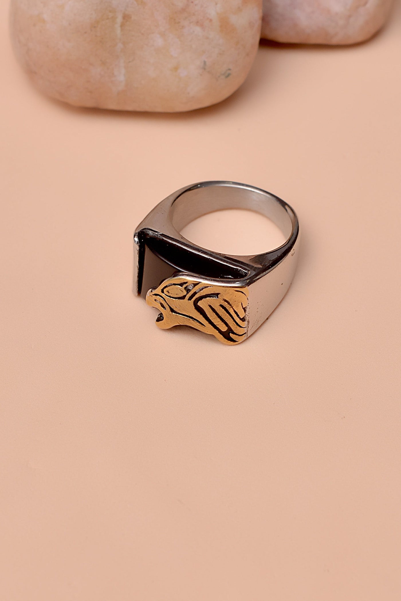 Gifting Black Ring