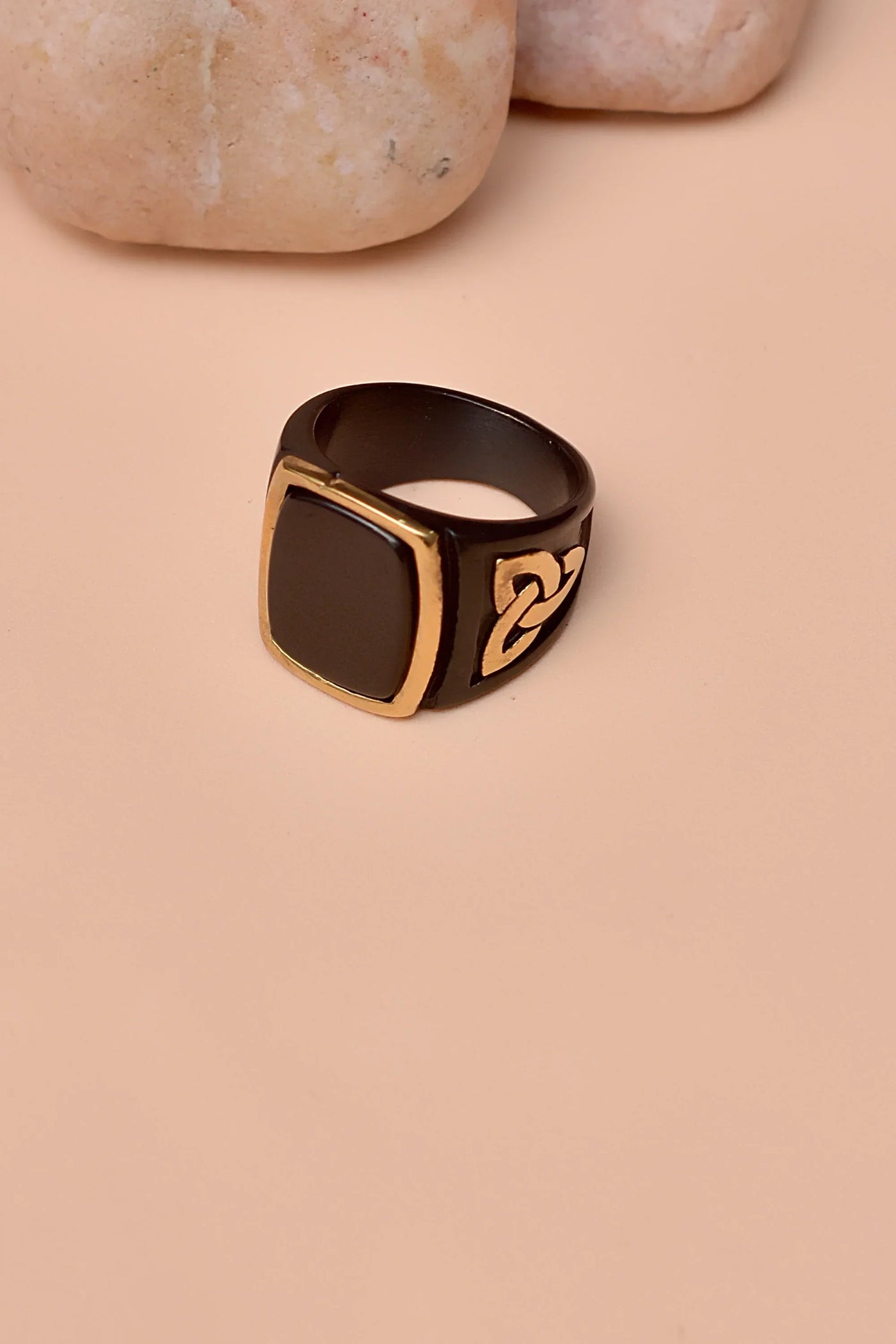 Gifting Black Ring