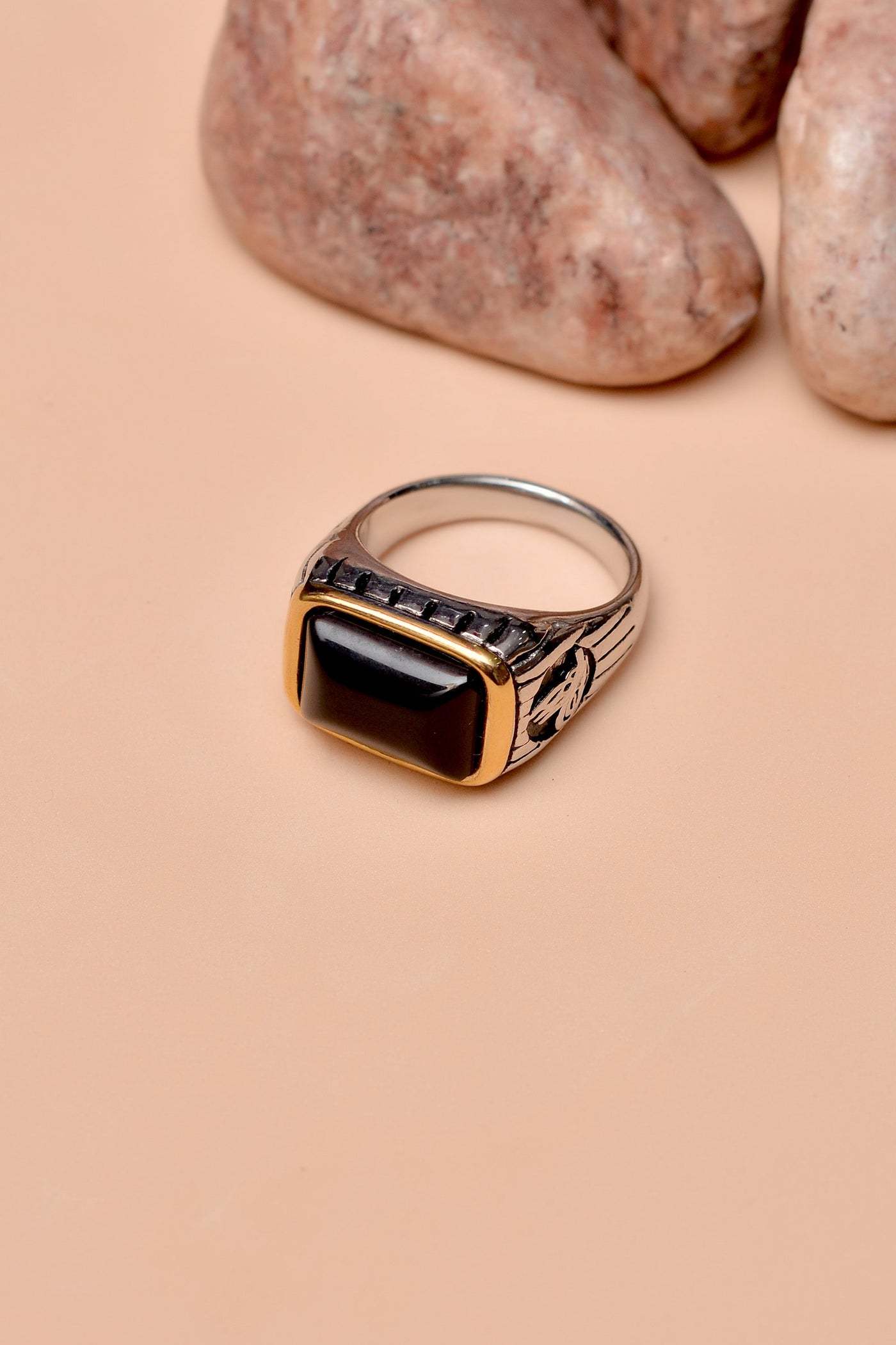 Gifting Black Ring