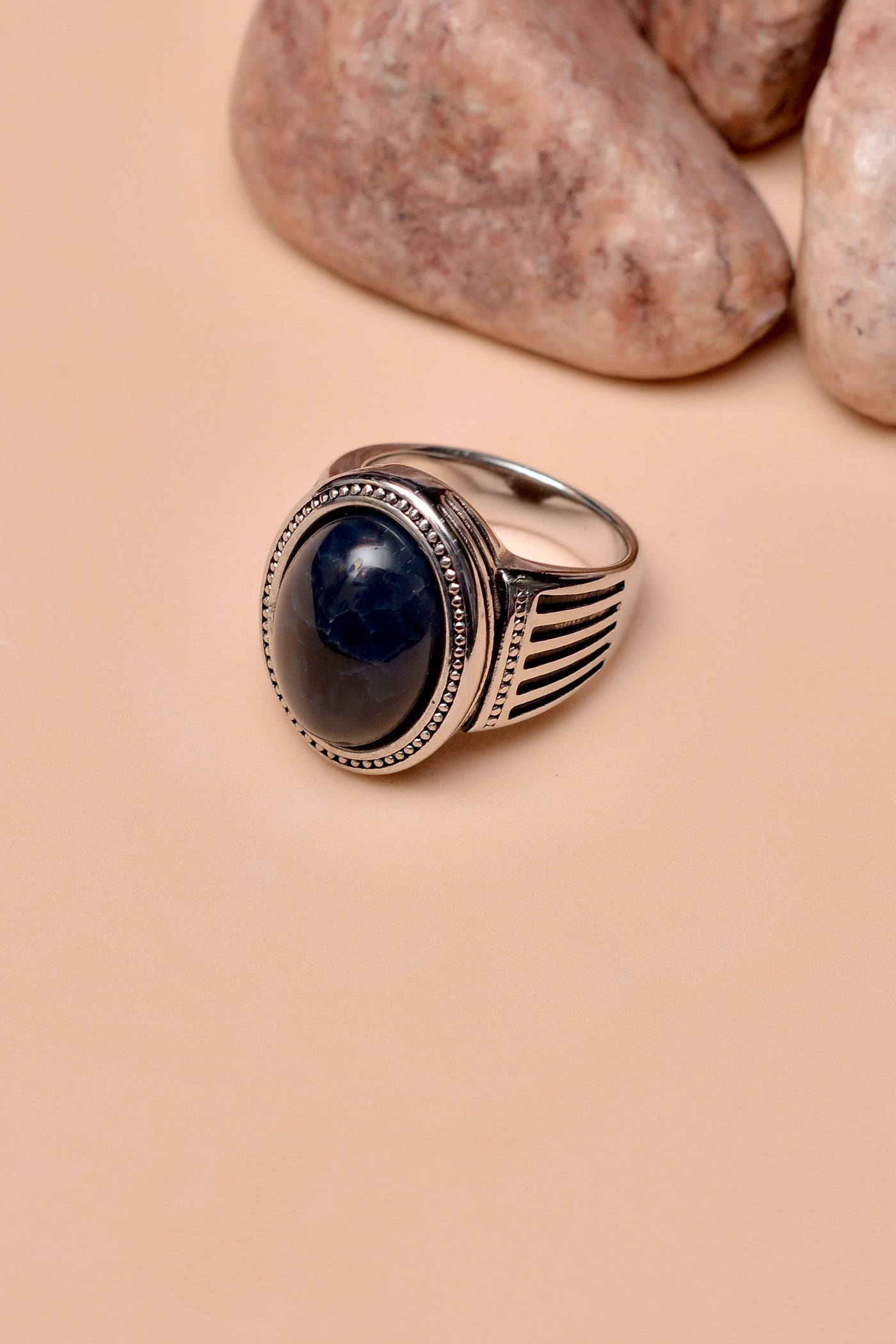 Gifting Black Ring
