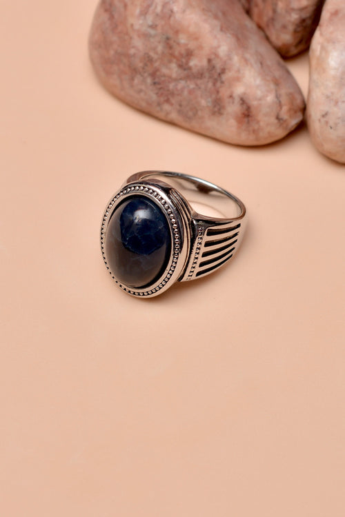 Gifting Black Ring